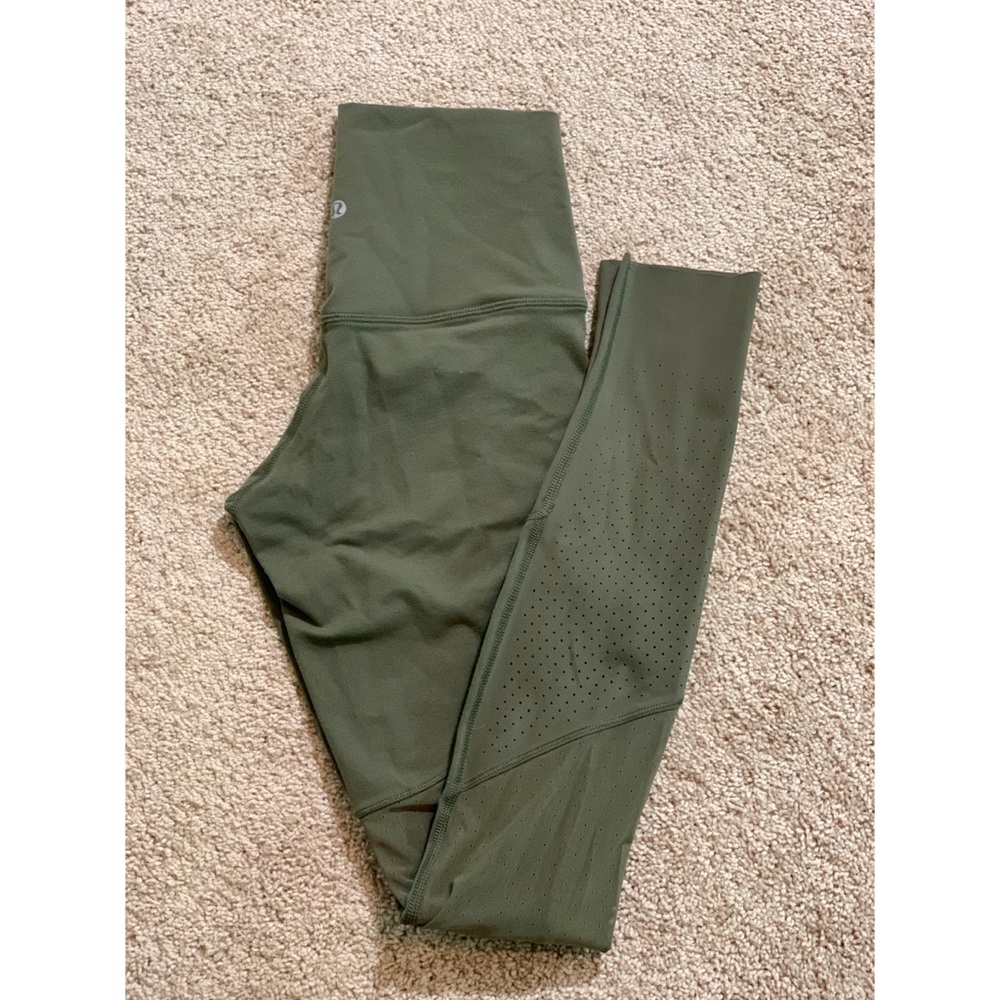 Lululemon Barre Star Pant *Full-On Luon - Size 4